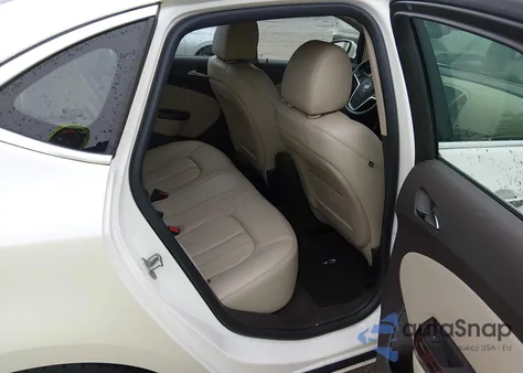 2013 Buick Verano Leather Group z USA, uszkodzony, nr VIN 1G4PS5SK9D4211700